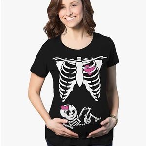 5/$20 Maternity shirt girl baby size xxl